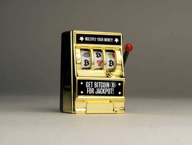 567luck mobile web app on iOS showing slot games and live-dealer table options